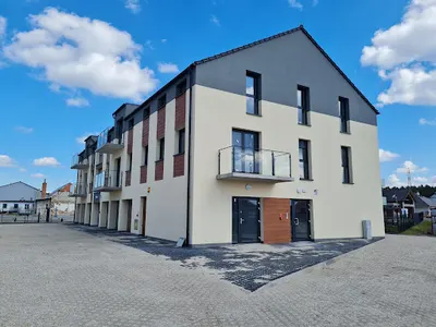 Family Home - Domy na sprzedaż Leszno